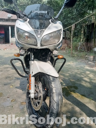 Yamaha Fazer v1